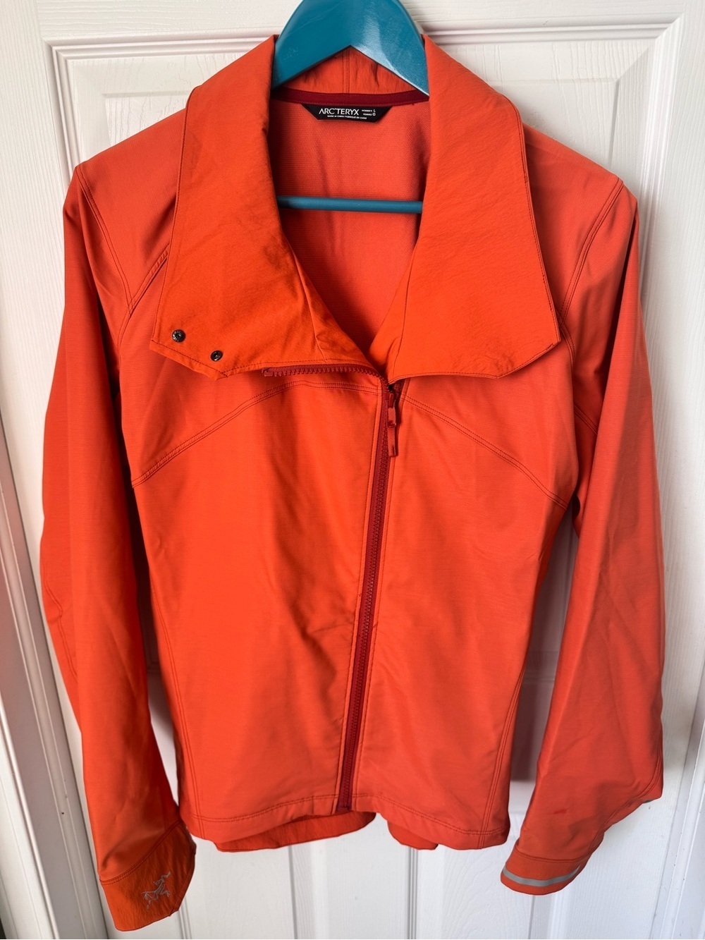 Women’s Arcteryx A2B Commuter Light Jacket Size Large Excellent Condition